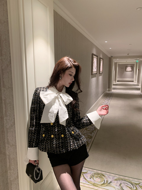 Hollinna Plaid Quilted Thickened Chanel-Style Jacket for Women, Autumn/Winter 2025 New Model, Waist-Cinching Design, Slimming Top