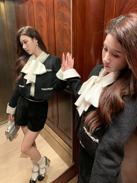 Hollinna Diamond Chain Black Velvet Woolen Shorts for Women, Autumn and Winter 2025 New Style, Petite High-Waisted Straight Pants