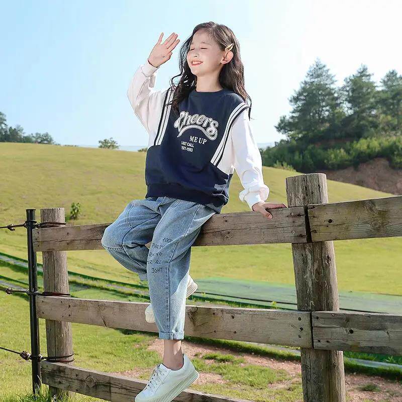 Girls net red foreign style autumn sweater 2022 new big children's spring and autumn 12-year-old girl fake two-piece top