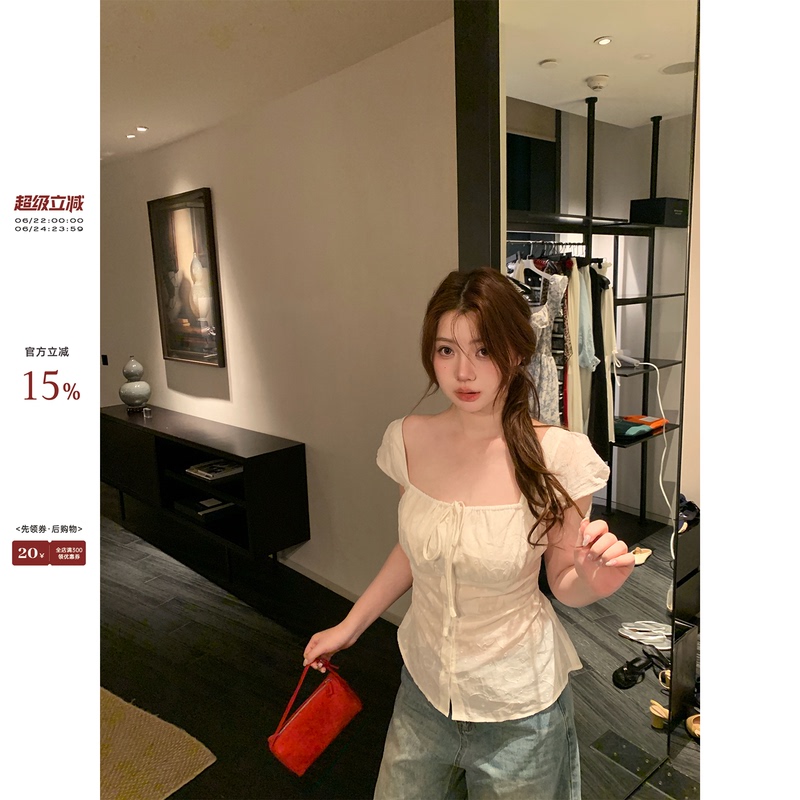 Ono Spicy Xyxy "Morning Mist Rose" Slightly Plump Girl Pure Desire Style Square Neck Small Flutter Sleeve Shirt Summer Slimming Top Ono Spicy Xyxy "Morning Mist Rose" Slightly Plump Girl Pure Desire Style Square Neck Small Flutter Sleeve Shirt Summer Slimming Top