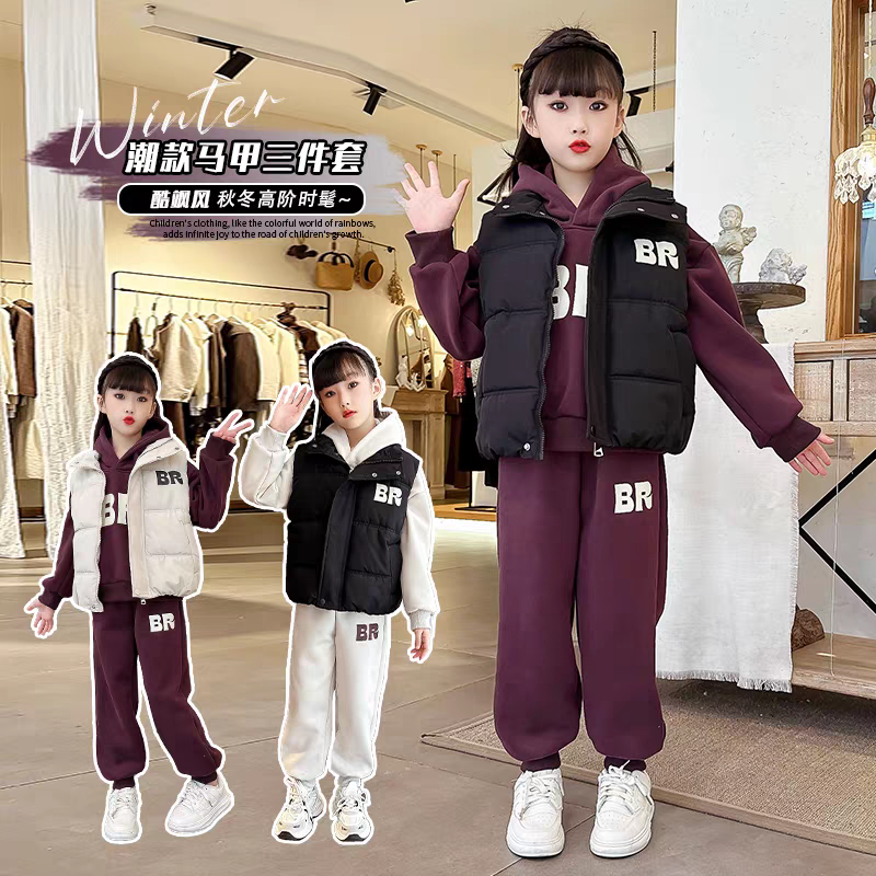 Костюмы для девочек, осенне-зимние модели, новинка 2025 года, зимняя одежда в западном стиле для маленьких девочек, плюс бархатная утепленная одежда, зимний свитер для девочек