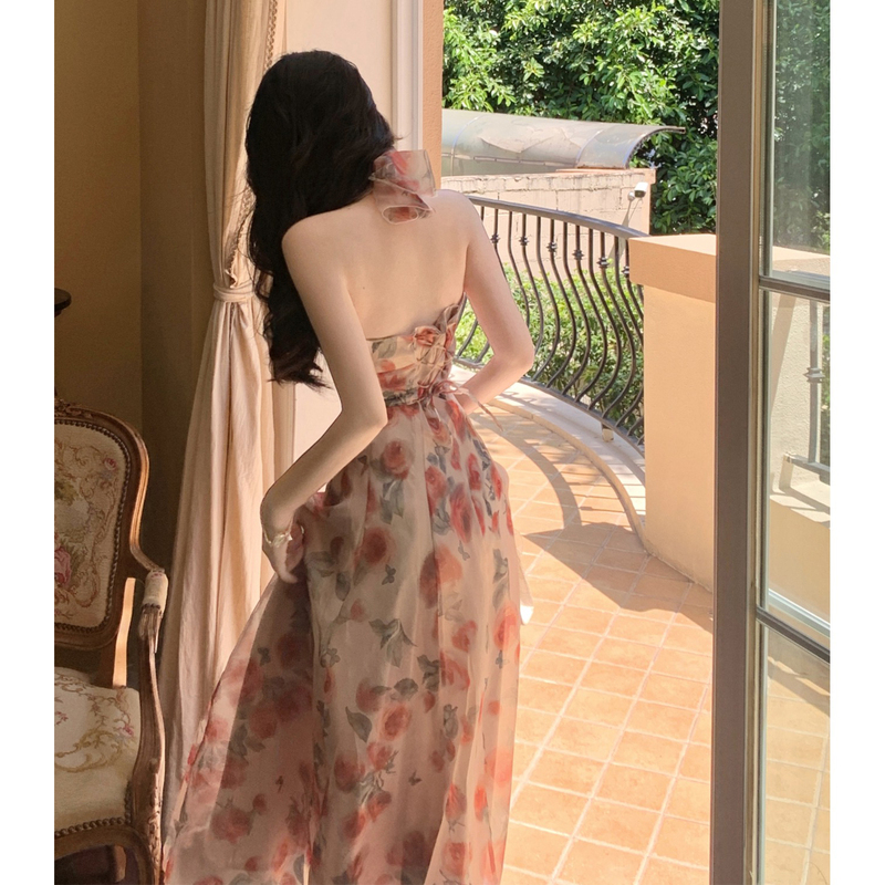 Plus Size Women's Clothing 2025 Summer New Style Chic and Stunning Halter Neck Dress for Fat Women, Waist Slimming, First Love Fairy Dress