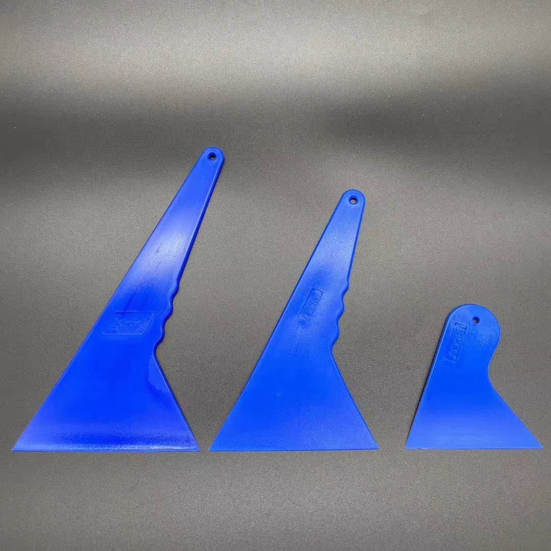 KTM car film tool imported plastic triangle blue large, medium and small scraper soft and hard moderate wear-resistant high temperature