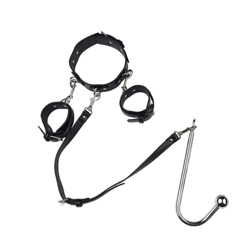 Интересный на заднем дворе анальный крюк.