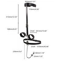 Западные бэккуфы содержит двойные анальные крючки