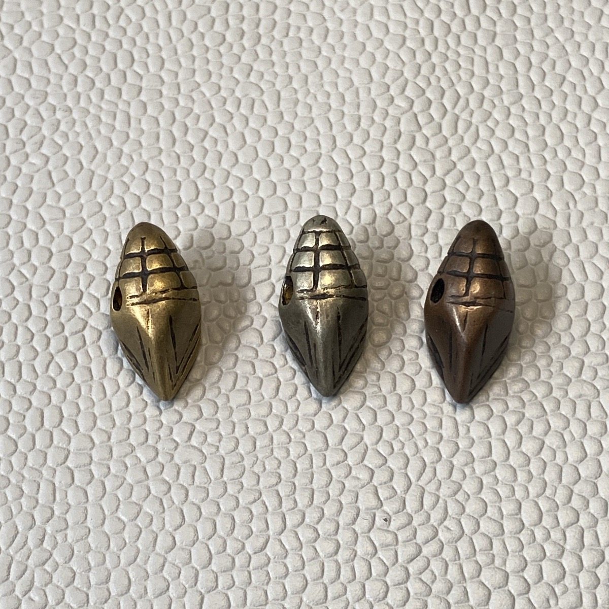 Tibetan Tibetan Buddhist mother pull wipe Lima copper magic flute enemy wipe pendant back Cloud amulet copper rub 842