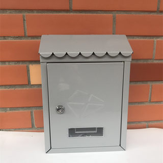 Nostalgic Retro Mailbox with Lock for Home Use, Wall-Mounted Mailbox for Villa, European-Style Garden Outdoor Rainproof Mailbox