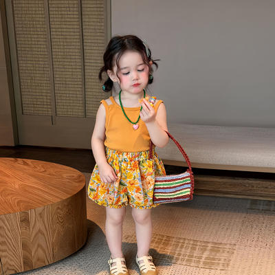 Girls' Summer Outfit: Sweet Thin Vest and Floral Bloomers, Stylish Summer Suspender Shorts for Baby Girls — 1