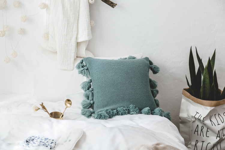 Nagano eve Bắc Âu in bông gió đan rắn màu tua bên gối Công chúa gió đệm đặt sofa trang trí - Trở lại đệm / Bolsters gối để ghế gỗ