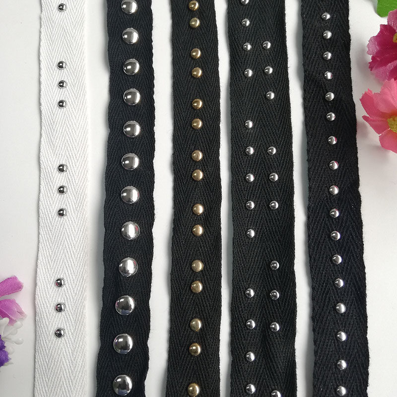 Clothing accessories Accessories Webbing Claw Nails Rivets Claws Beads can be booked for various sizes lots of spot factory direct