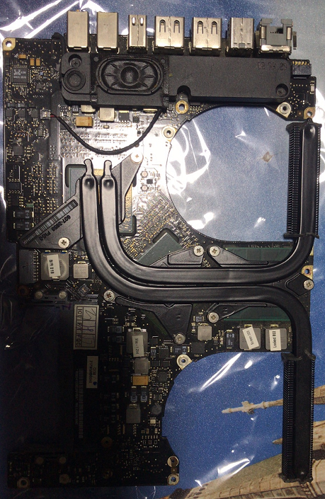 Original fit Apple A1286 T9600 T9600 820-2850-A I5-520M independent motherboard