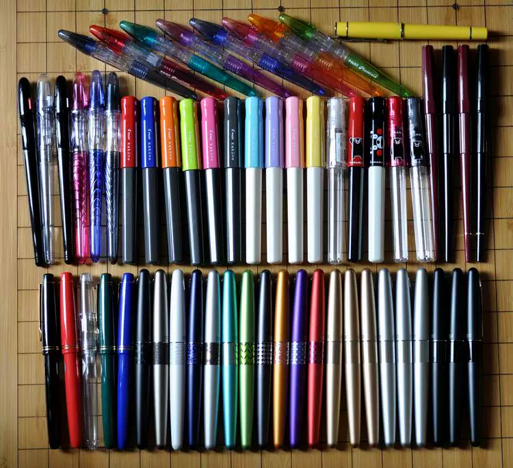 Карандаш или ручка? actually input: "Pen, genuine accessories, 88G, 78G" - translate literally: "Ручка, подлинные аксессуары, 88G, 78G"