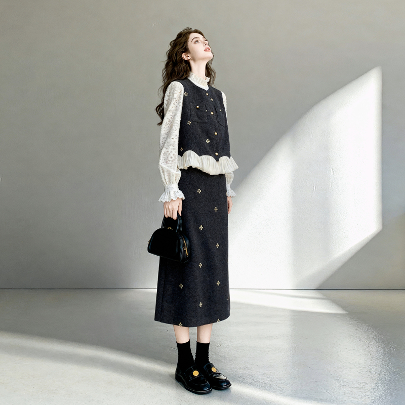 Chic and Elegant Ladylike Lace Vest and Skirt Three-Piece Set for Women, 2026 Autumn New Dress Set Chic and Elegant Ladylike Lace Vest and Skirt Three-Piece Set for Women, 2026 Autumn New Dress Set