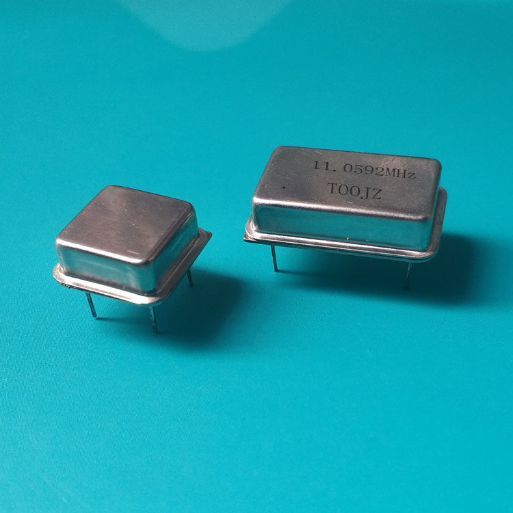 Active crystal oscillator 11 0592MHz in-line DIP14 DIP08 4-pin package factory new goods