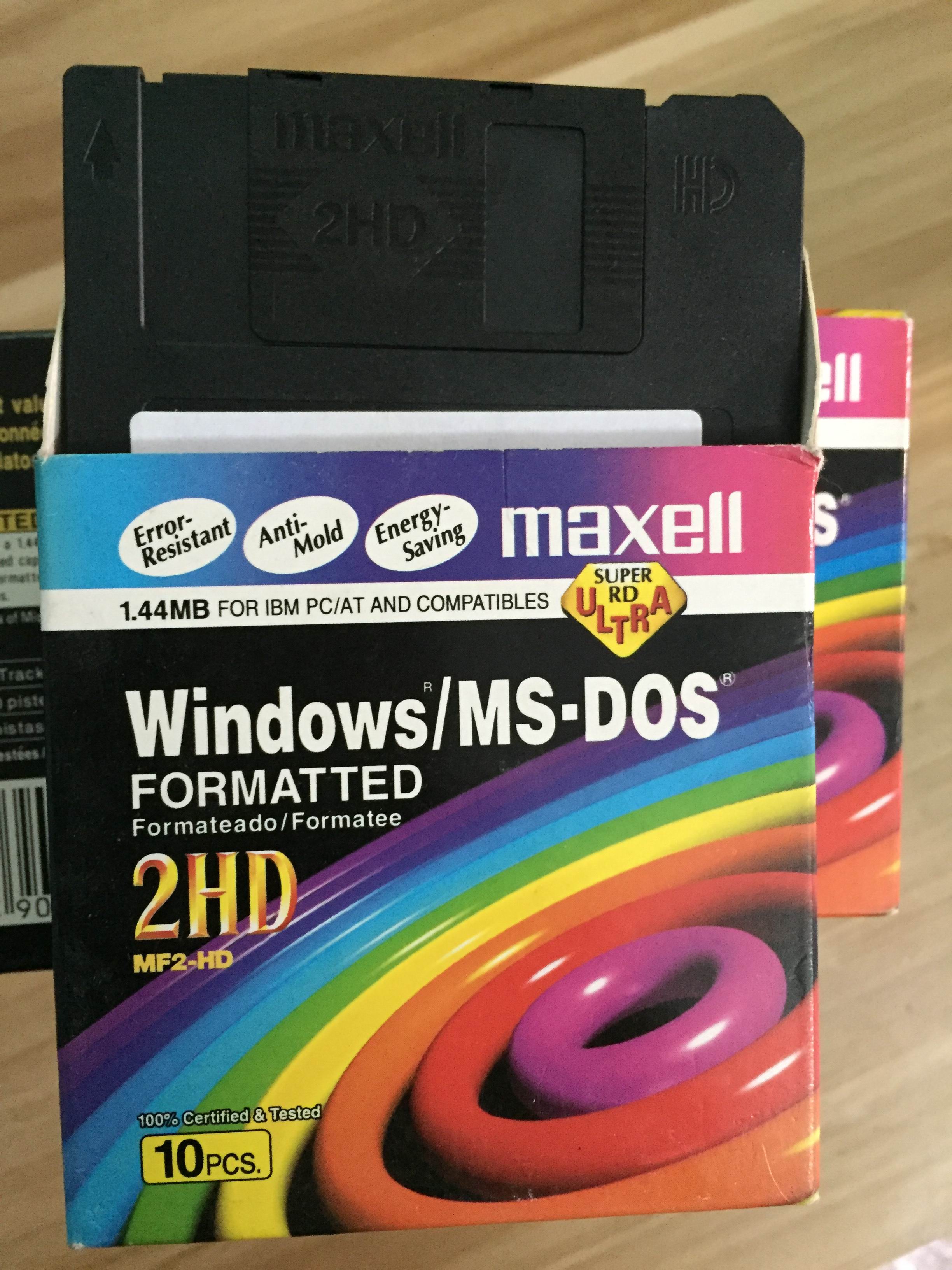 Maxell Maxell 3.5 inch floppy disk Brand new boxed embroidery machine disk Floppy disk 2HD disk computer gong disk