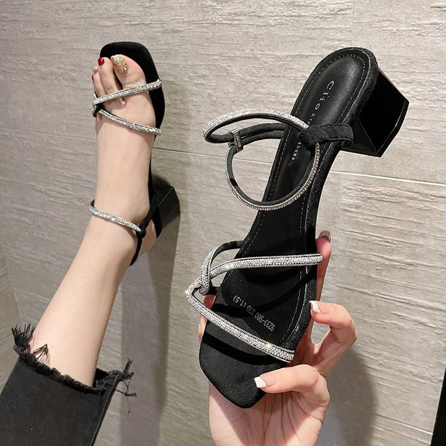 Sandals ສໍາລັບແມ່ຍິງ Summer 2024 Versatile New Style Rhinestone Lace Open Toe Roman Shoes Internet popular French Medium Heels Thick Heels