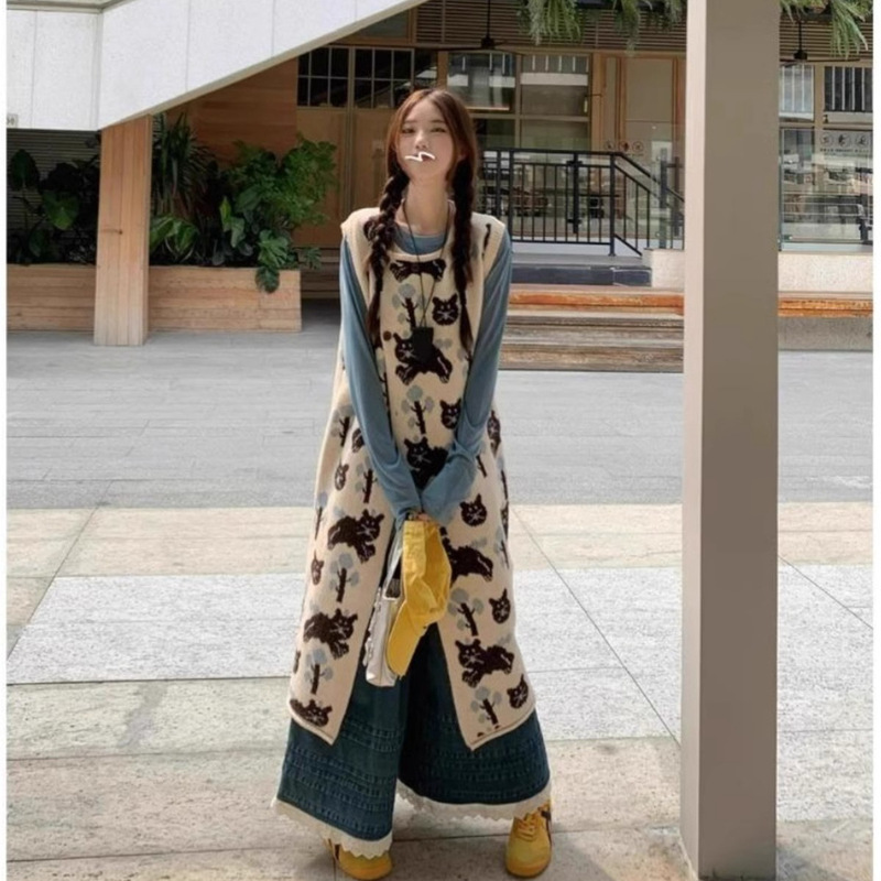 Stylish Layered Vest Dress with Cartoon Cat Jacquard Vest for Women, 2025 Spring and Autumn Fashion Long Dress Stylish Layered Vest Dress with Cartoon Cat Jacquard Vest for Women, 2025 Spring and Autumn Fashion Long Dress