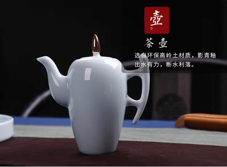 Jingdezhen ceramic fuels the high - grade wine suits for home 8 suit hip flask glass antique Chinese wine