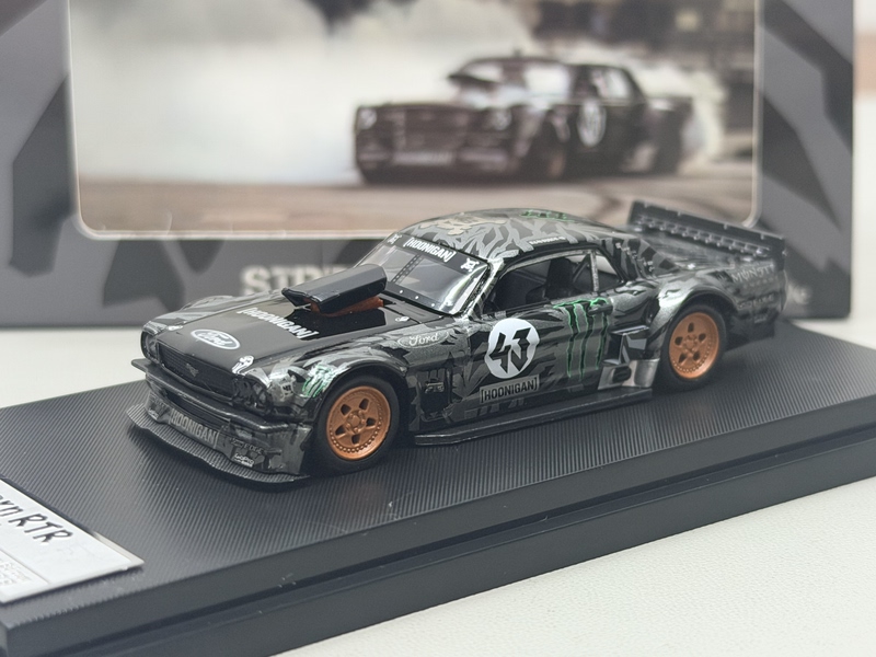 Street Weapon 1:64 Brick Uncle Ford Mustang Rtr Golden Wheel Magic Claw Alloy Car Model