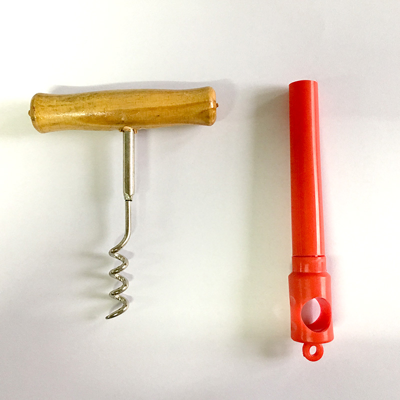 Ceramic wine bottle accessories simple bottle opener lawsuits screwdriver plastic bottle opener wooden bottle opener