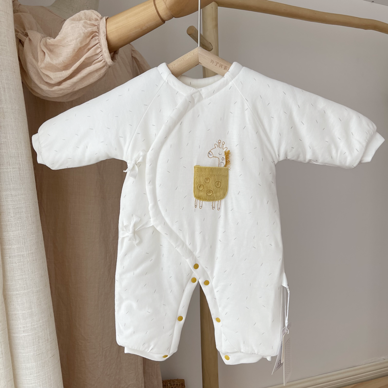For many hamburgers newborn baby small cotton clothes thickened warm plus cotton onesie strap monk clothes winter