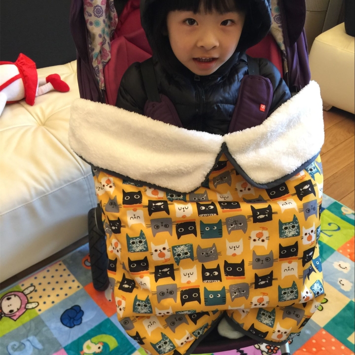 Children's autumn and winter wind blanket Cart blanket Baby holding baby bag Waist stool windproof and rainproof baby holding blanket warm thickened cover