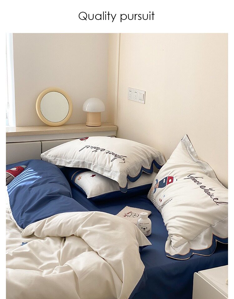 Комплект постельного белья из 100% хлопка с вышивкой для мальчиков, космическая тематика с ракетами, синий цвет, 4 предмета