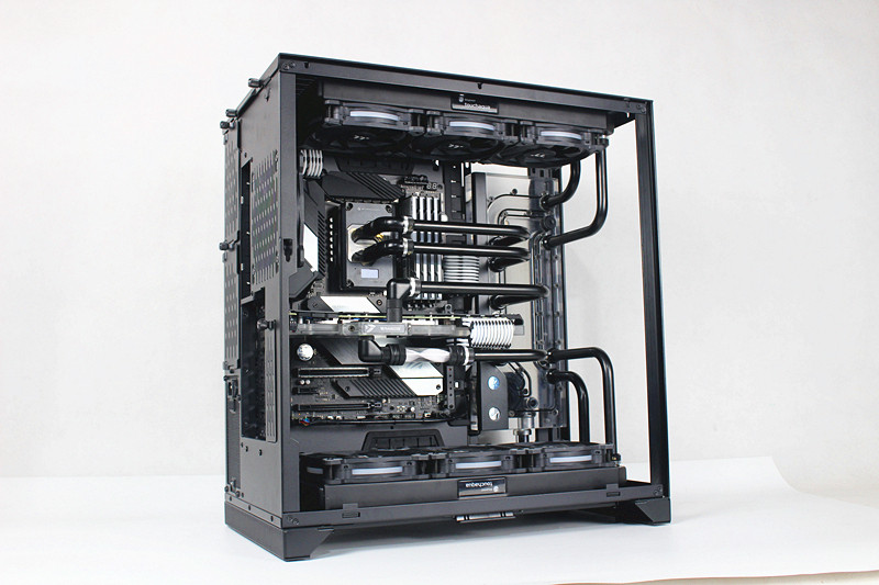 发烧友必备！包豪斯O11D水道板搭配EKWB分体式水冷散热套装，硬管方案引领新潮流！