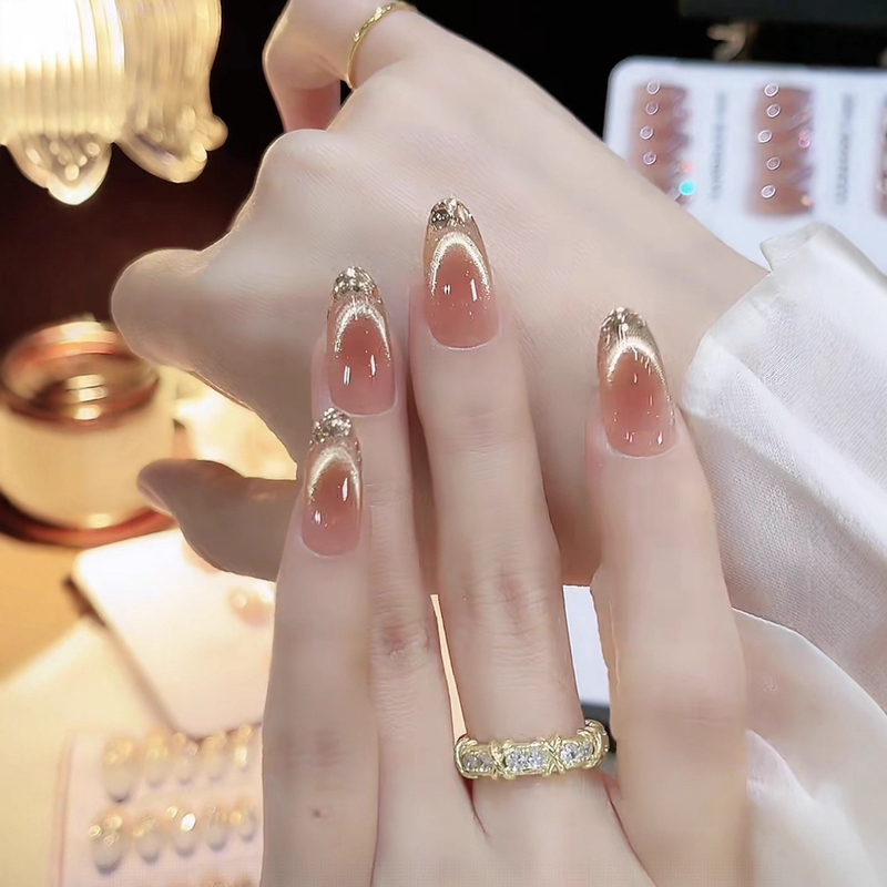 【Year after Year】Purely Handmade Wearable Nails with Golden Cat-Eye Glitter, High-End Feel, Brightening Effect, Pure Handmade Nail Patches