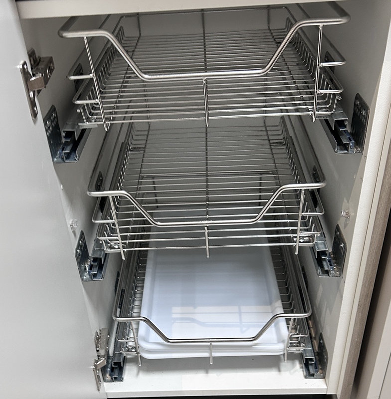 300 Vegetable and Fruit Basket Kitchen 350 Cabinet 400 Vegetable and Fruit Basket 500 Drawer Type 450 Open Door 550 Storage Basket