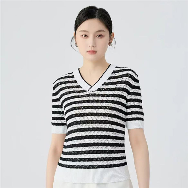 Ama's Official Store Genuine 2026 Spring/Summer New Versatile Loose Striped V-Neck Short-Sleeve T-Shirt Women's Top 538023