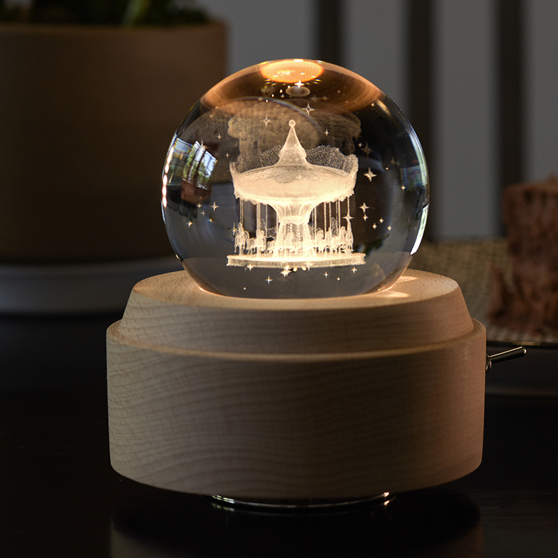 Sky City Music Box Eight soundboxes Water crystal Ball Trojan girls Birthday Gifts Girlfriend children cross New Year-Taobao