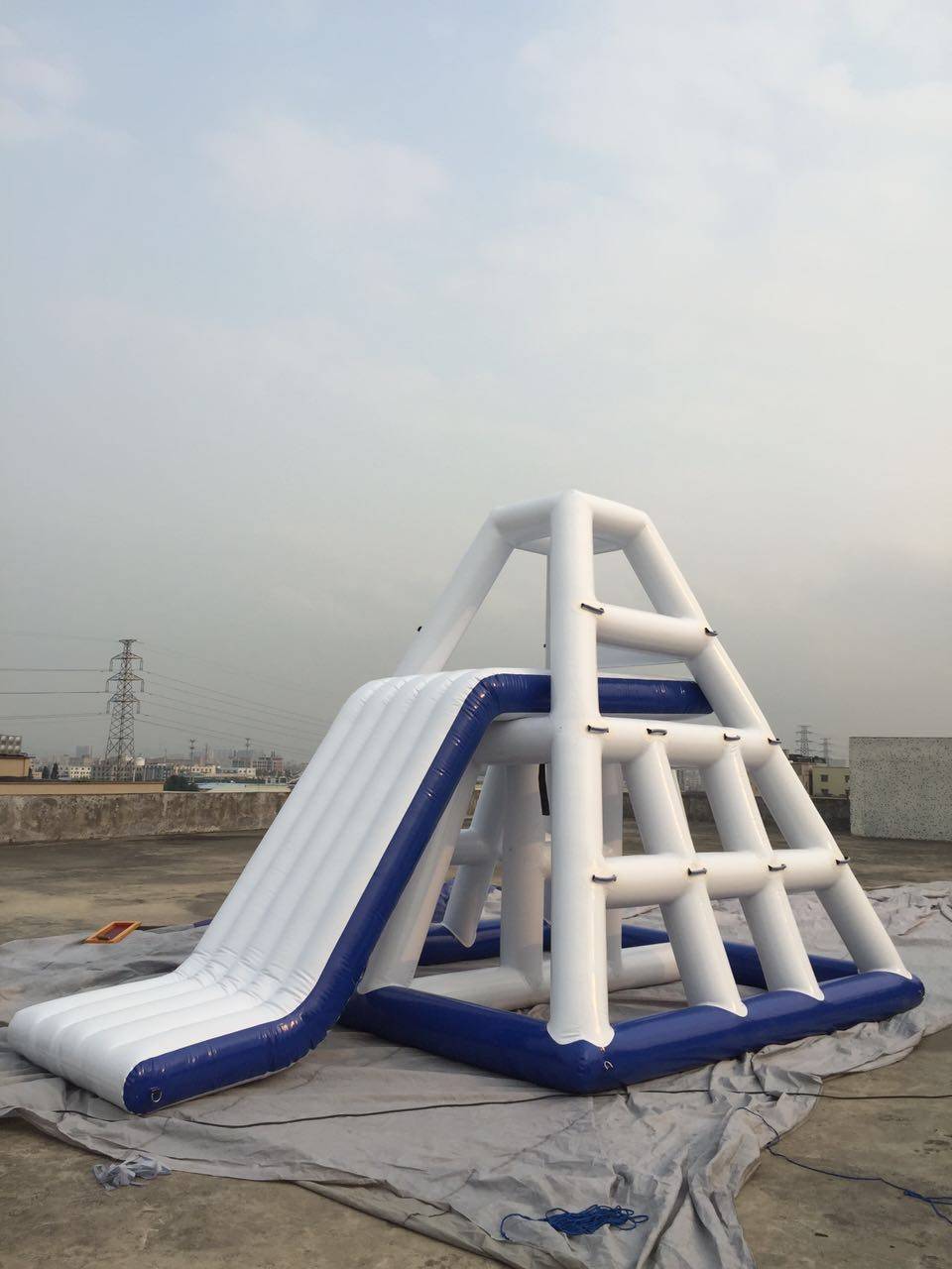 Water Triangle Slide Inflatable Water Park Equipment Inflatable Pyramid Slide