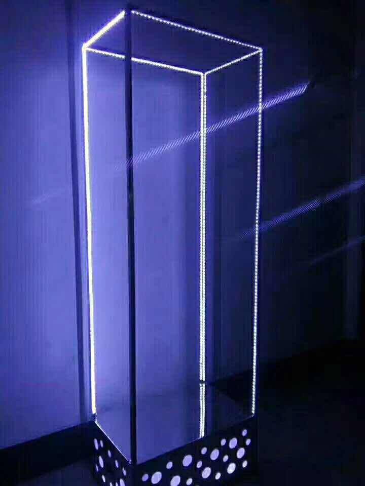 New space capsule point stage gogo wet stage bar atmosphere props movable LED jump stage