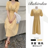 Длинная юбка, дизайнерский приталенный корсет, желтое платье, французский стиль, средней длины, V-образный вырез, тренд сезона, короткий рукав