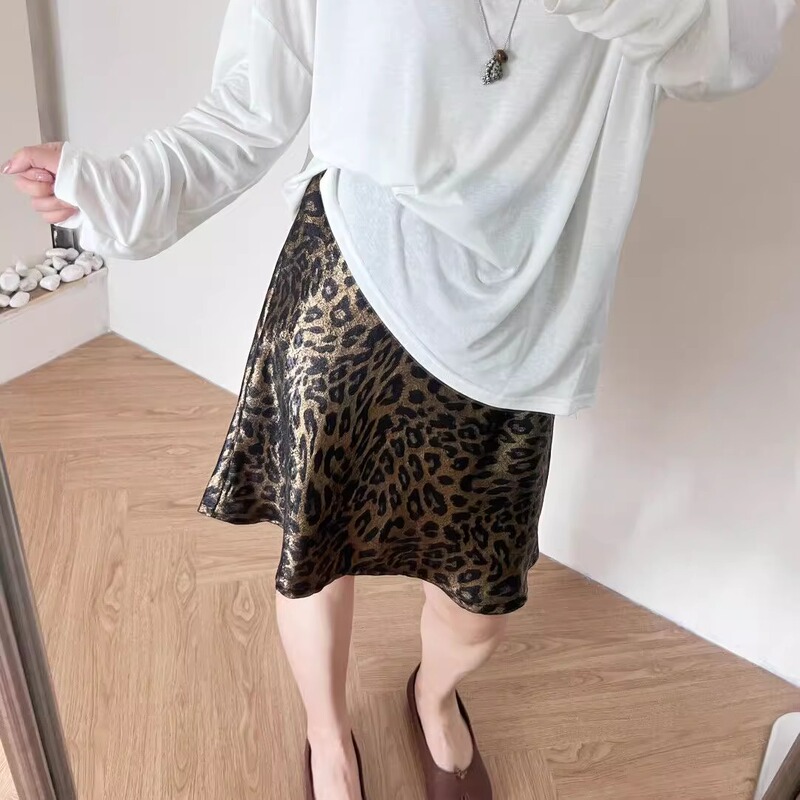 European Retro Gold-Stamped Leopard Print Skirt for Women, New Autumn and Winter High-Waisted Slimming A-Line Short Skirt, Hot Girl Bodycon Skirt for Summer