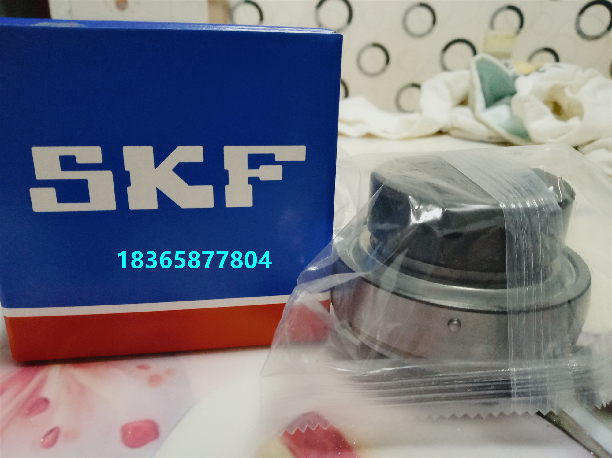 Swedish import SKF HC UEL204 205206207208209210 Anti-cover Anti-Oil Road bearings