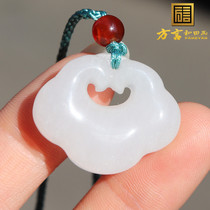 Dialect Hetian jade boutique features leaked wearable grade Xinjiang warm gold silk jade safety lock pendant O2