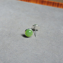 Popular dialects give back to Hetian jade Russian material jasper old pit material spicy green S925 silver inlaid with jade exquisite silver earrings R1