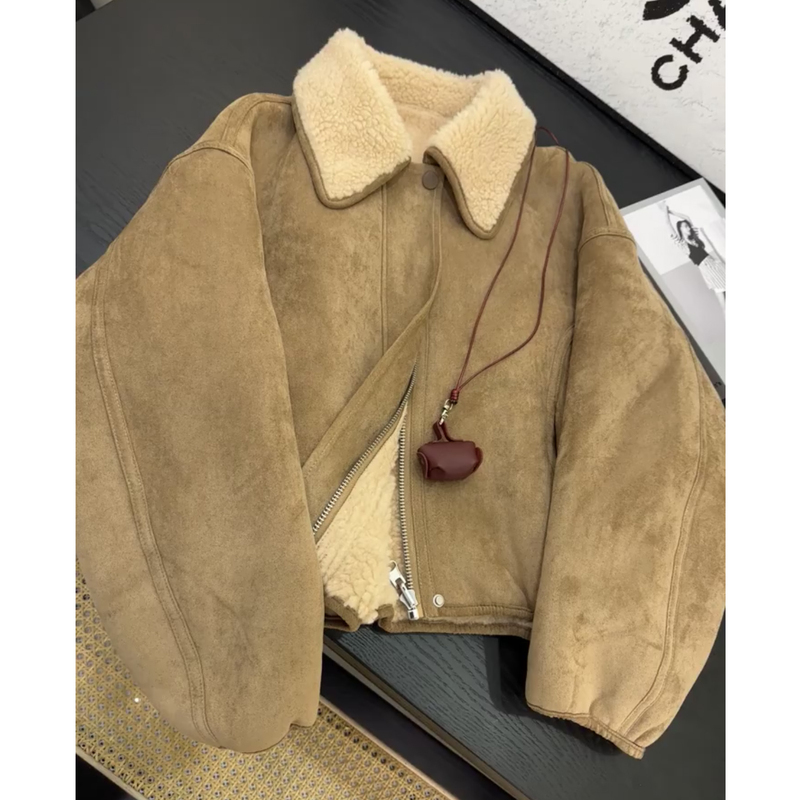 Sheepskin Integrated Suede Lamb Wool Coat for Women, 2025 Autumn and Winter New Style, Petite, Vintage, High-End Feel, Lamb Fleece