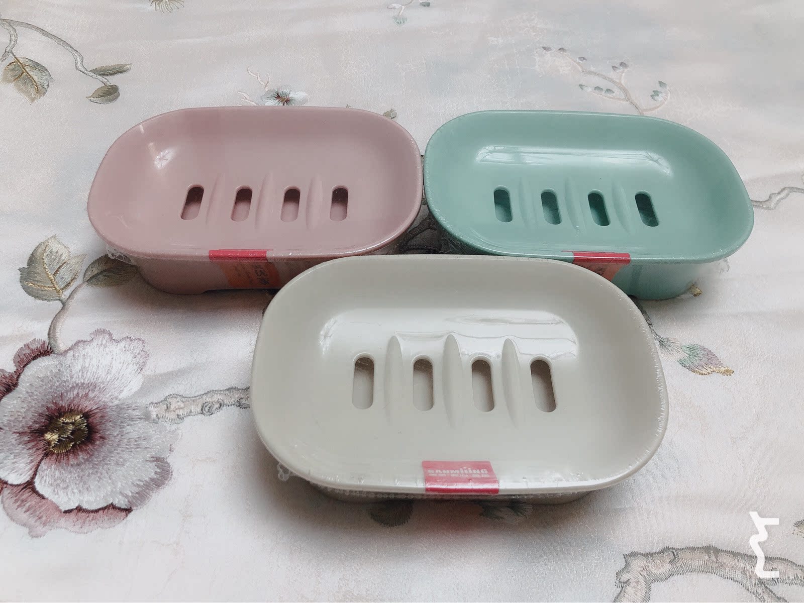 Two Tri-Merit Oval Double Layer Drain Soap Box Room Drain Soap Rack Bathroom Rack Suction Cups