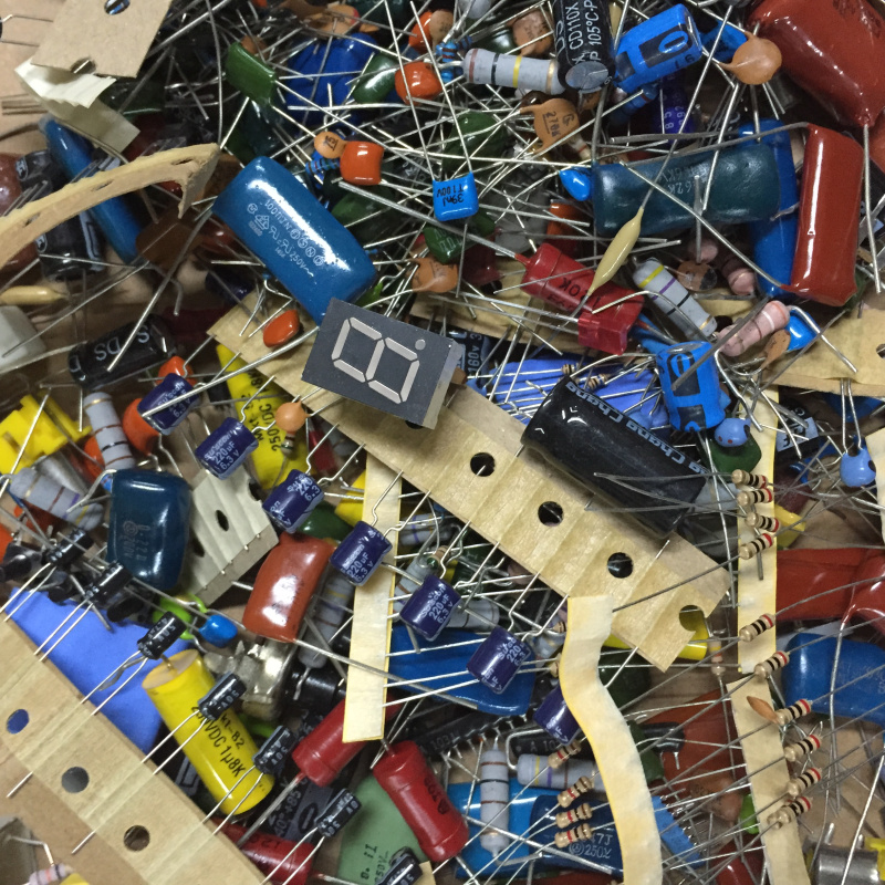 Mixed electronic components Miscellaneous capacitance Miscellaneous resistance package Components Miscellaneous package Scattered package Experimental products Maintenance clearance