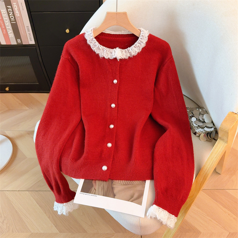 Korean-Style Lace Beaded Red Sweater Top, New Winter Plus-Size Women's Clothing, Sweet Knit Cardigan for Plus-Size Women