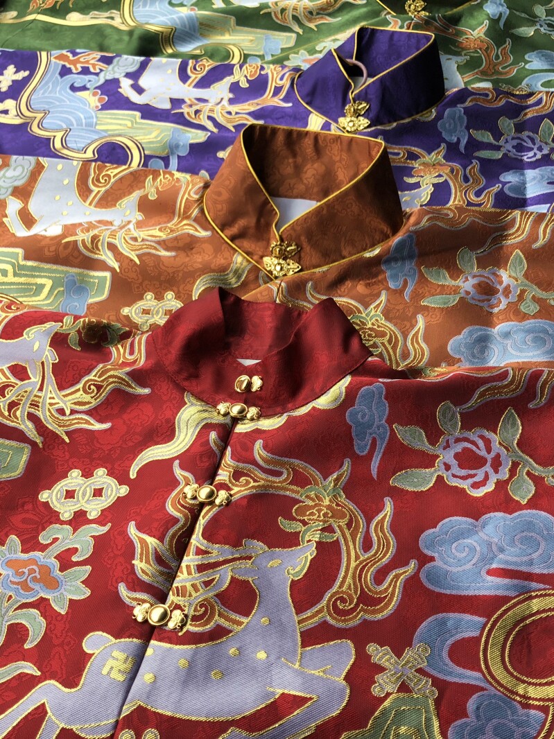 Le Xinglong textile seven-color deer makeup flower long jacket fabric Ming system Hanfu long jacket fabric Daming girl makeup flower jacket cloth