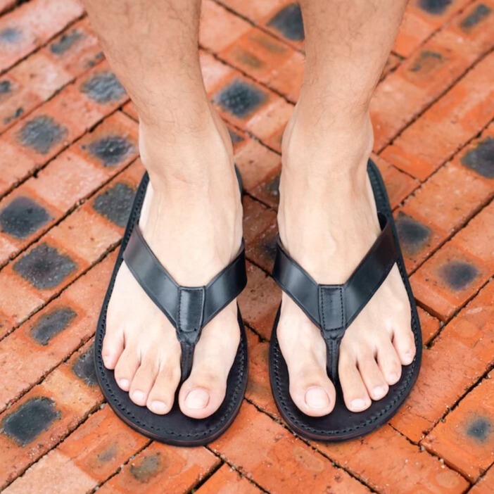 Peter Qu | Lyon | Horsehide Flip-Flops, Retro Casual Flip-Flops, Summer Outdoor Slippers, Handmade Slippers