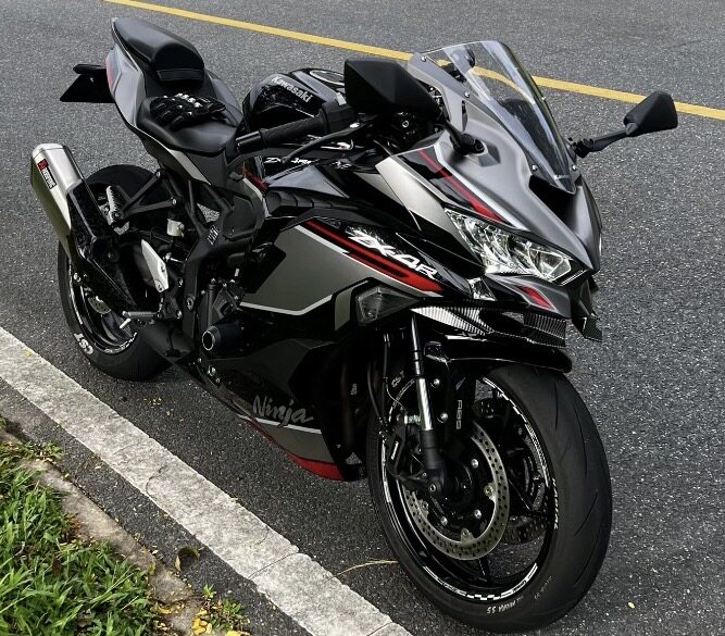 Kawasaki zx-4r/zx-4rr/zx25r 19-24 full fairing kit: transform your