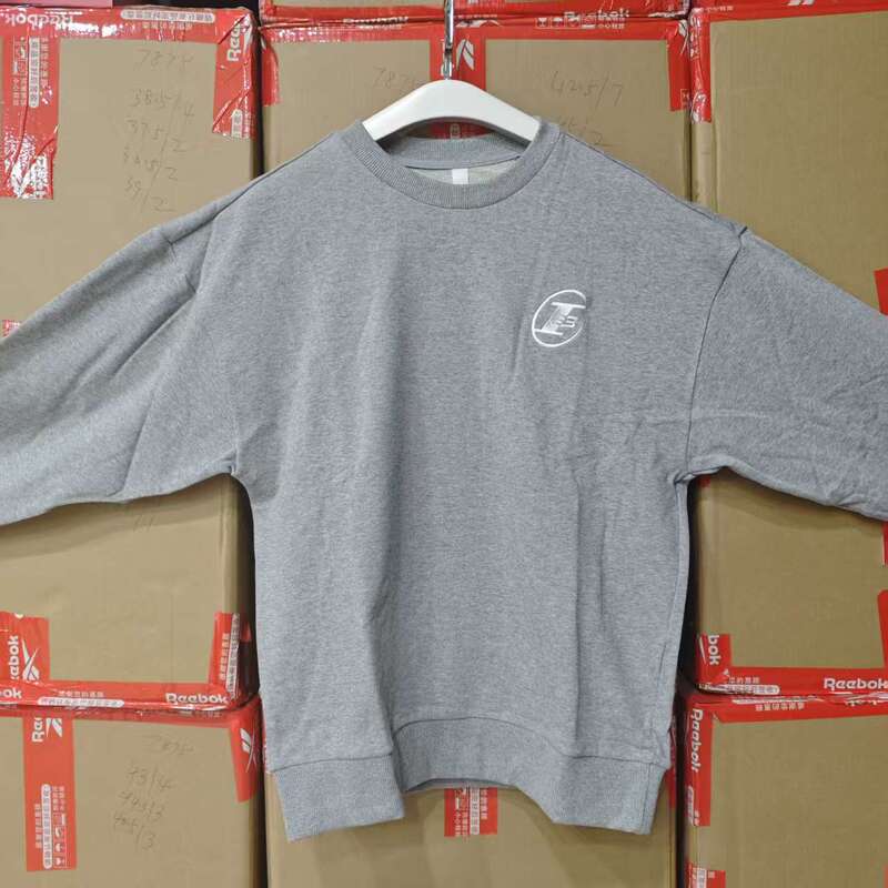 Reebok Men's Iverson Embroidered Print Cotton Terry Crew Neck Pullover Sweatshirt 22Fcr303Uggh Reebok Men's Iverson Embroidered Print Cotton Terry Crew Neck Pullover Sweatshirt 22Fcr303Uggh