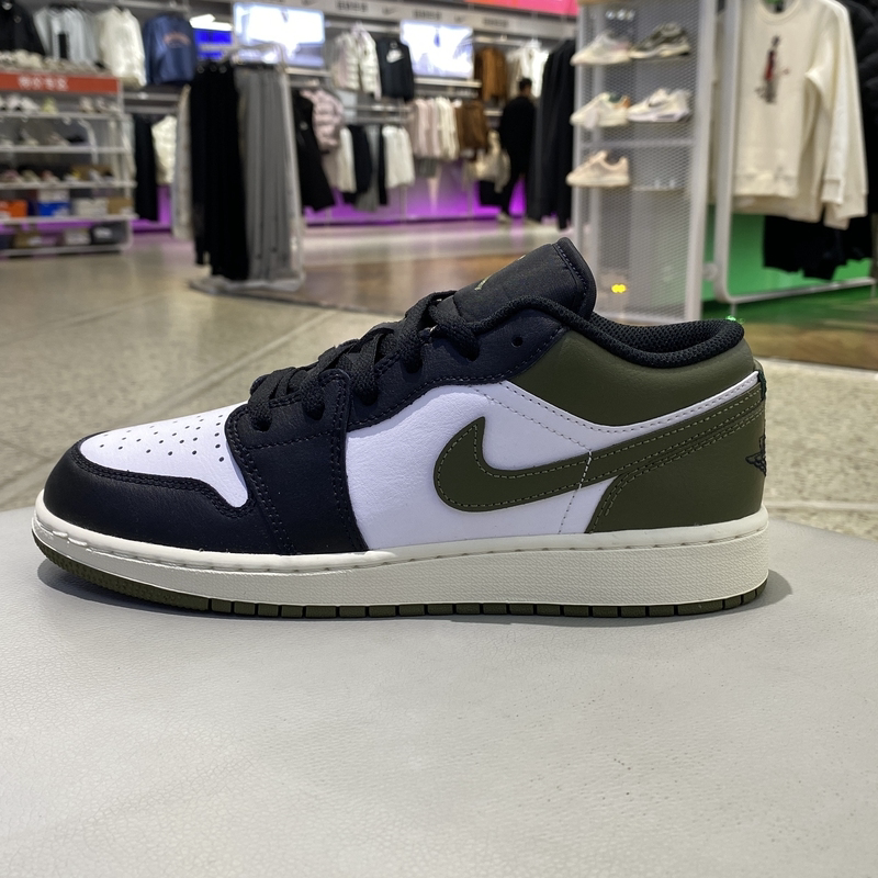 Nike Jordan Air Jordan 1 Sneakers, Sports Casual Shoes, Retro Trendy Support Synthetic Leather Nike Jordan Air Jordan 1 Sneakers, Sports Casual Shoes, Retro Trendy Support Synthetic Leather