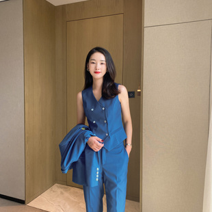 职场丽人 羊毛西装三件套