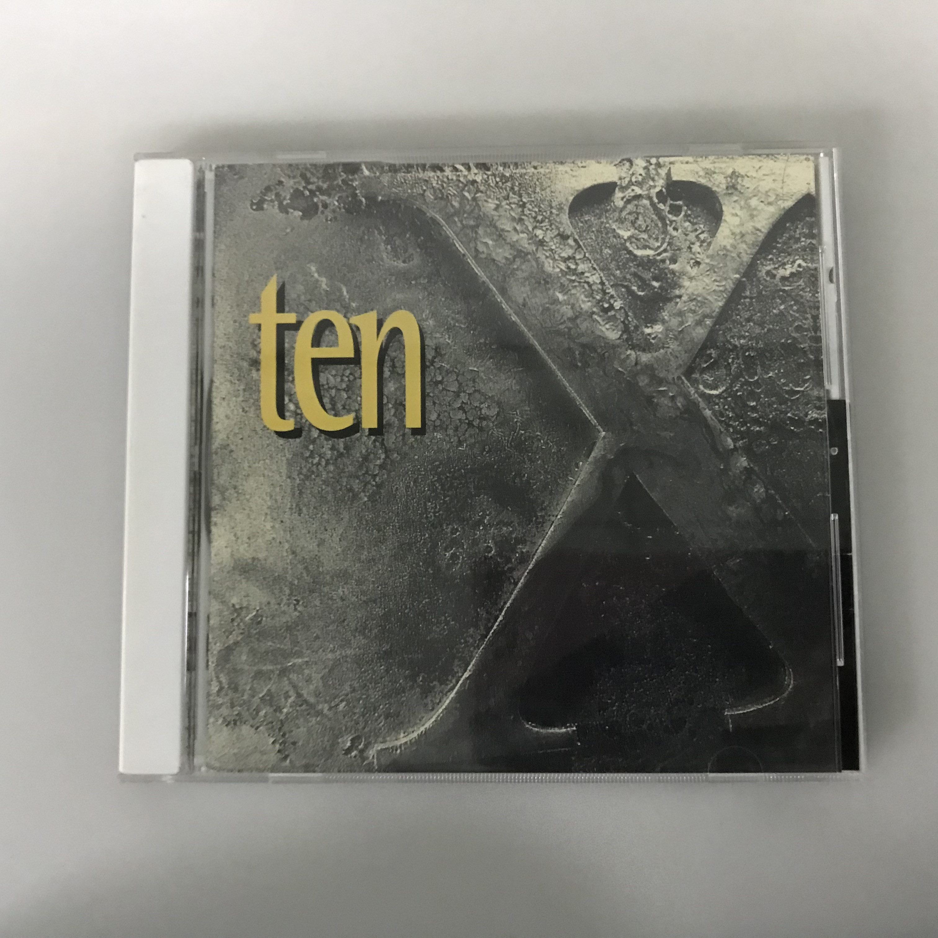 R-версия CD хард-рок-группы Manchester Melody Arena с десятью одноименными альбомами Изображение 1
